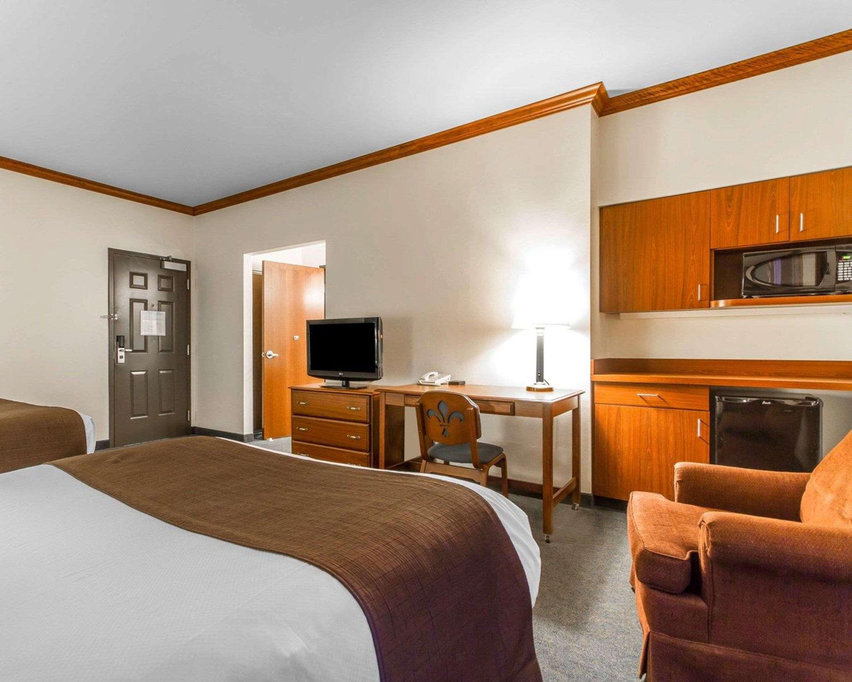 Kress Inn, Ascend Hotel Collection De Pere Exteriér fotografie